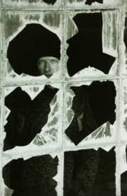 http://www.emito.net/files/emage/squatter_cropped_4_0000695216_e.jpg