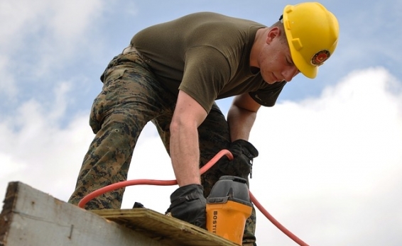 Nawet 200 tys. nowych miejsc pracy dla młodych w UK