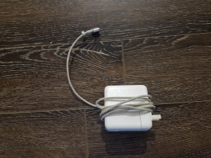 Ladowarka do laptopu Apple