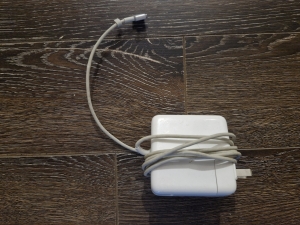 Ladowarka do laptopu Apple