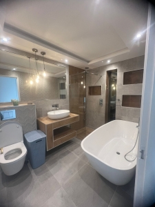 19 Craigroyston grove