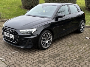 Audi A1 25 tfsi 1.0 40k 1.0 Benzyna
