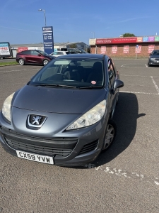 Peugeot 207  1.4 Benzyna